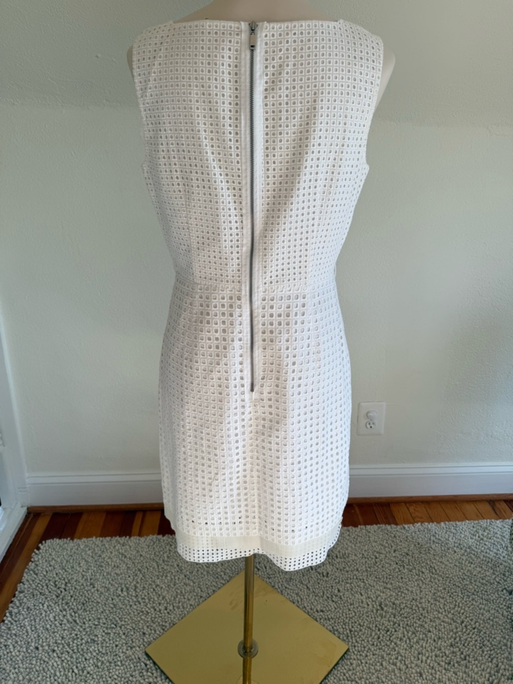 Elie Tahari White Eyelet Square-Neck Midi Dress Size 10 - Picture 2 of 10